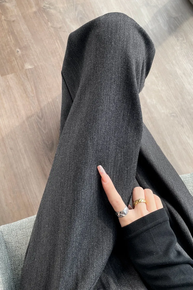 Lightweight and Breathable Women's Pleated Trousers for Everyday Wear