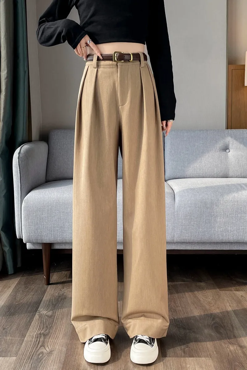 Lightweight and Breathable Women's Pleated Trousers for Everyday Wear