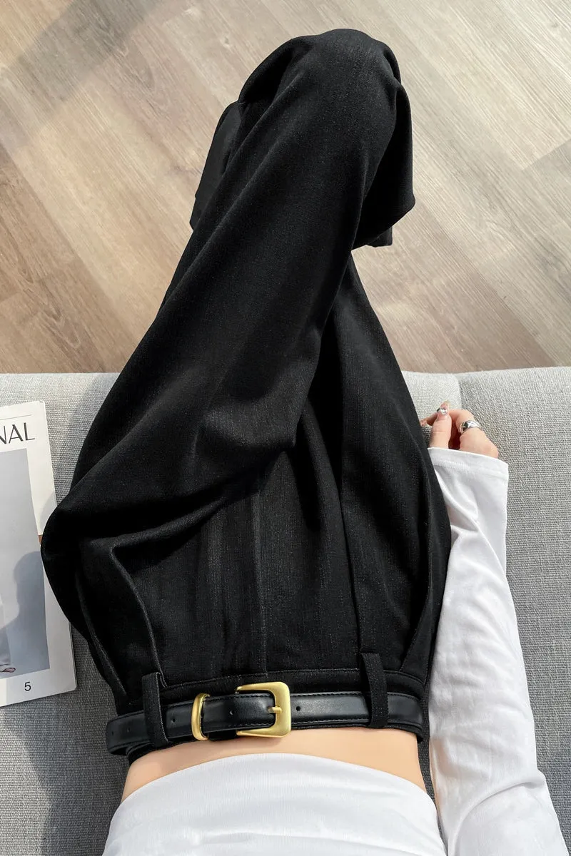 Lightweight and Breathable Women's Pleated Trousers for Everyday Wear