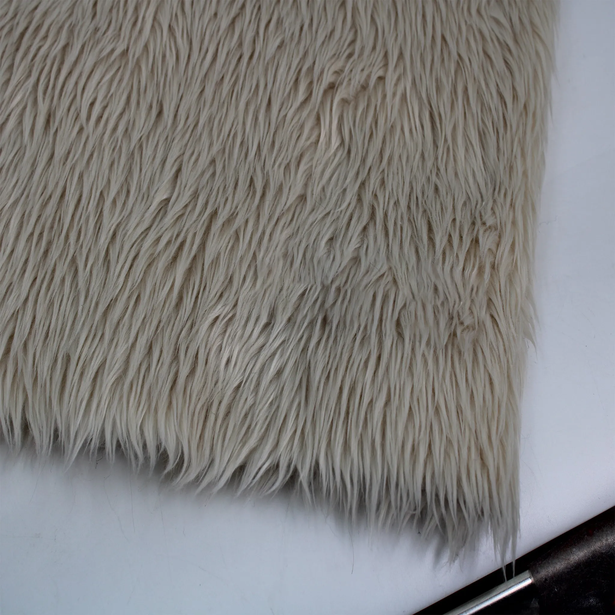 Luxury Shag Faux Fur-Fabric by The Yard-Soft, Shaggy Mohair for Sewing, Costumes, Rugs, Apparel, Decorations, Sofa Covers, Upholstery, Home and DIY Projects- (SKU-5009)