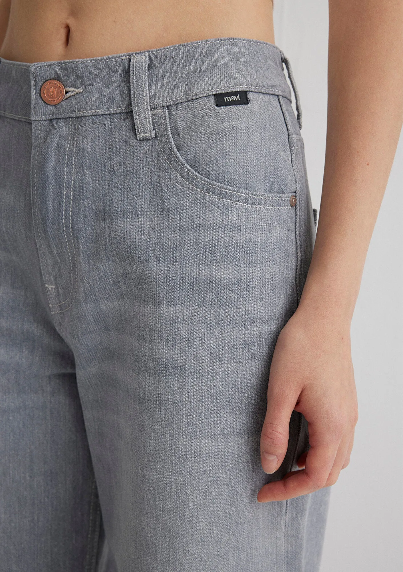 Malibu Light Smoke College Jean Pants