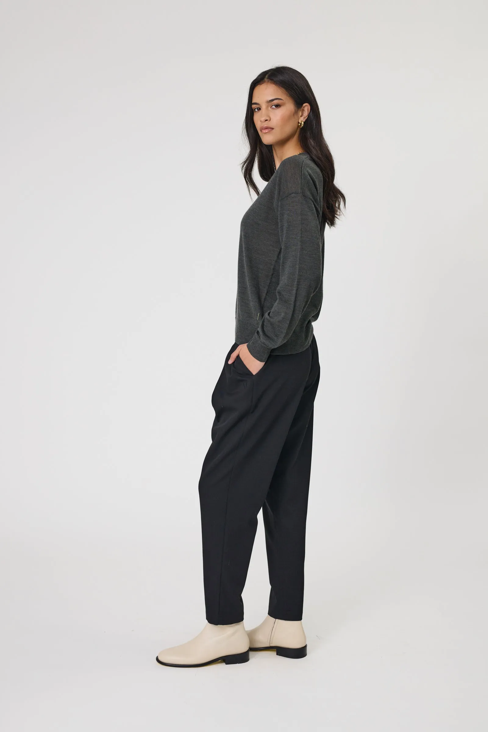 Marlow Alto Merino V-Neck - Moss