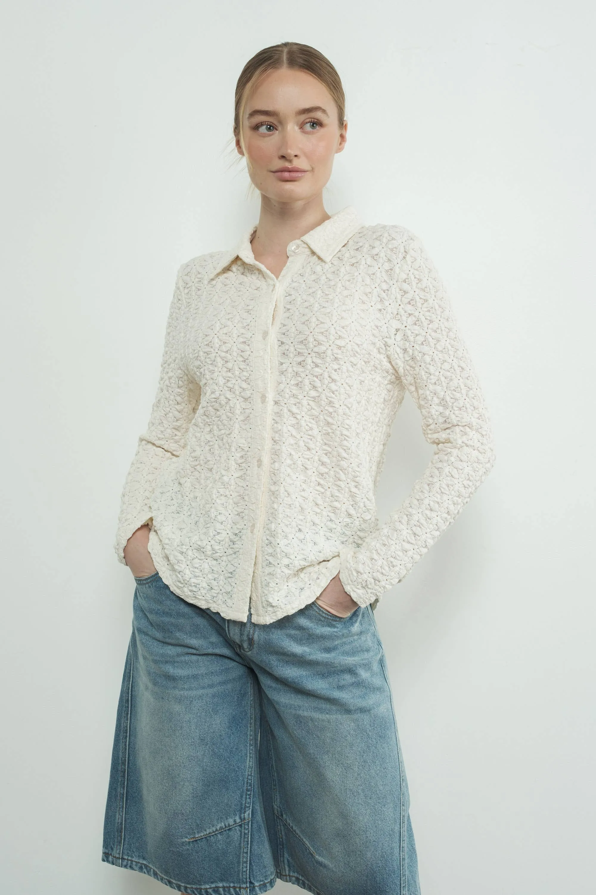 MAT3065 FLORAL LACE BUTTONDOWN SHIRTS