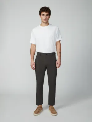 Men's Solid Bungee Relaxed Chino Pant