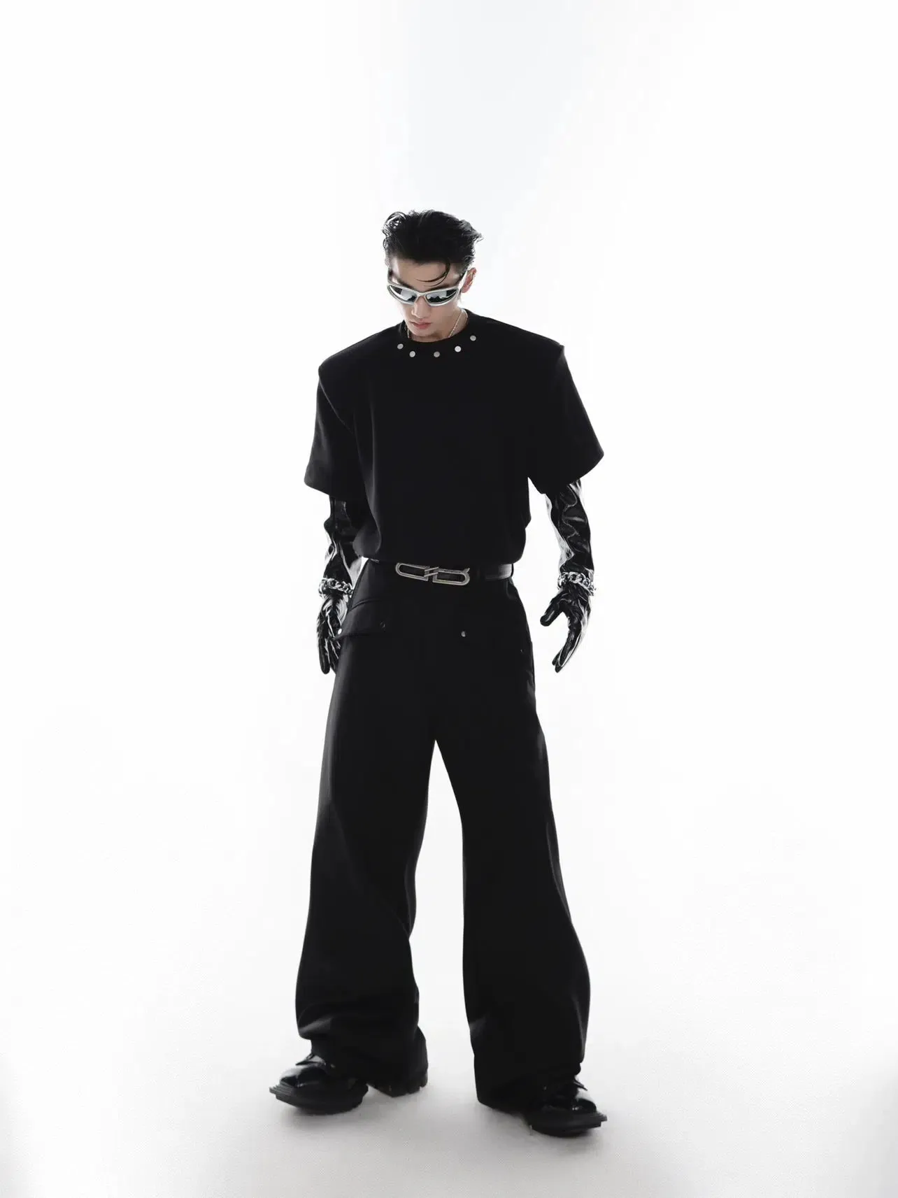 Metal Button Shoulder Pad T-shirt