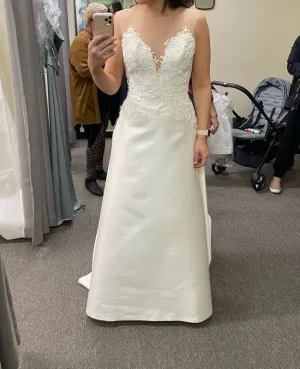 Modern Trousseau Size 10 Nola Ivory Gown