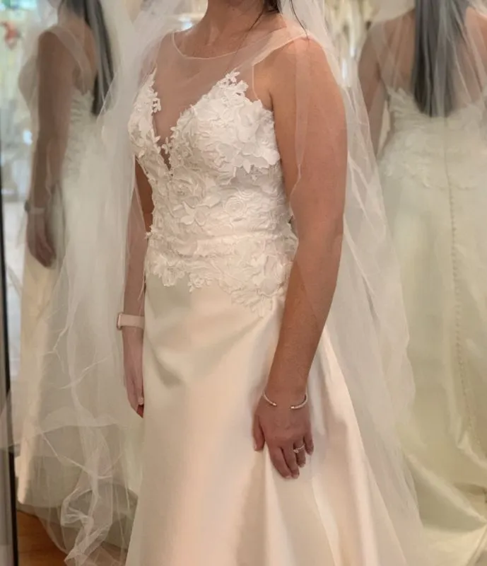 Modern Trousseau Size 10 Nola Ivory Gown