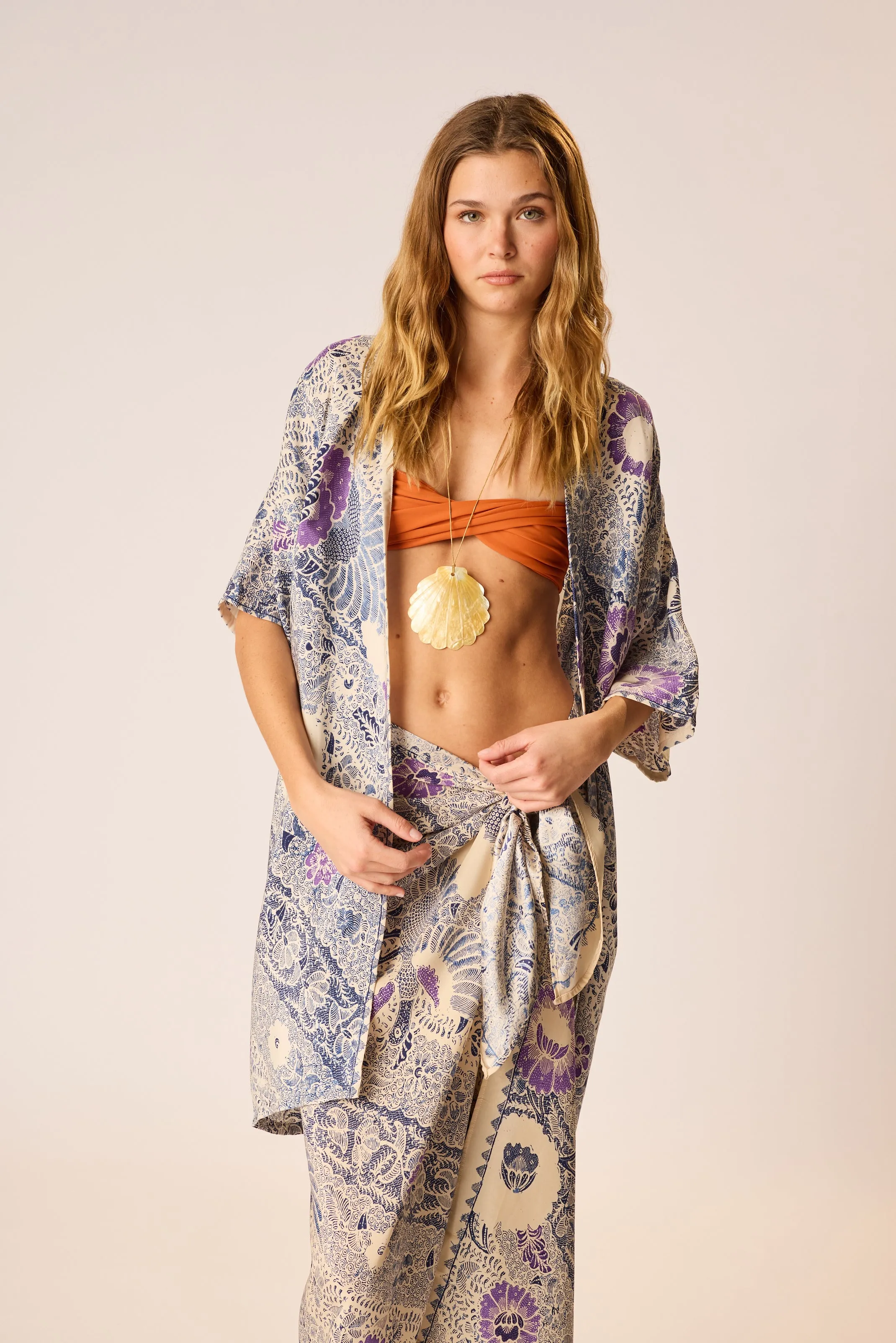 Natalie Martin ♥️ MOTHER LENNON KIMONO