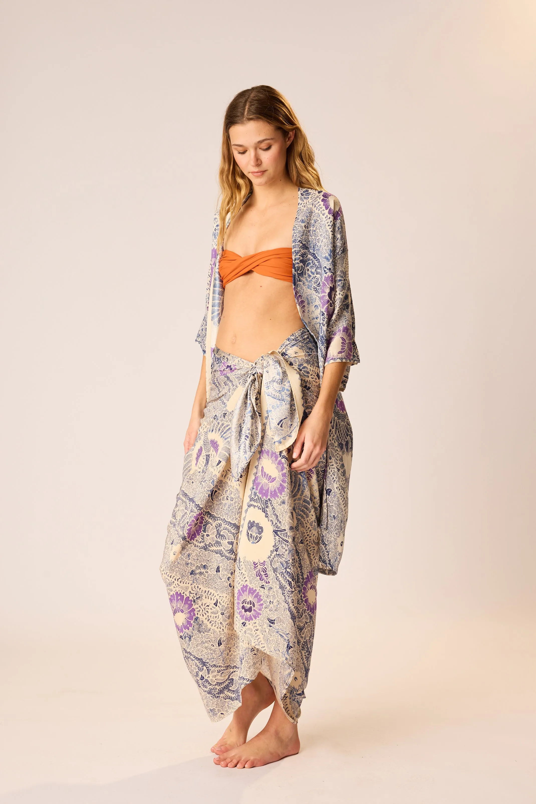Natalie Martin ♥️ MOTHER LENNON KIMONO