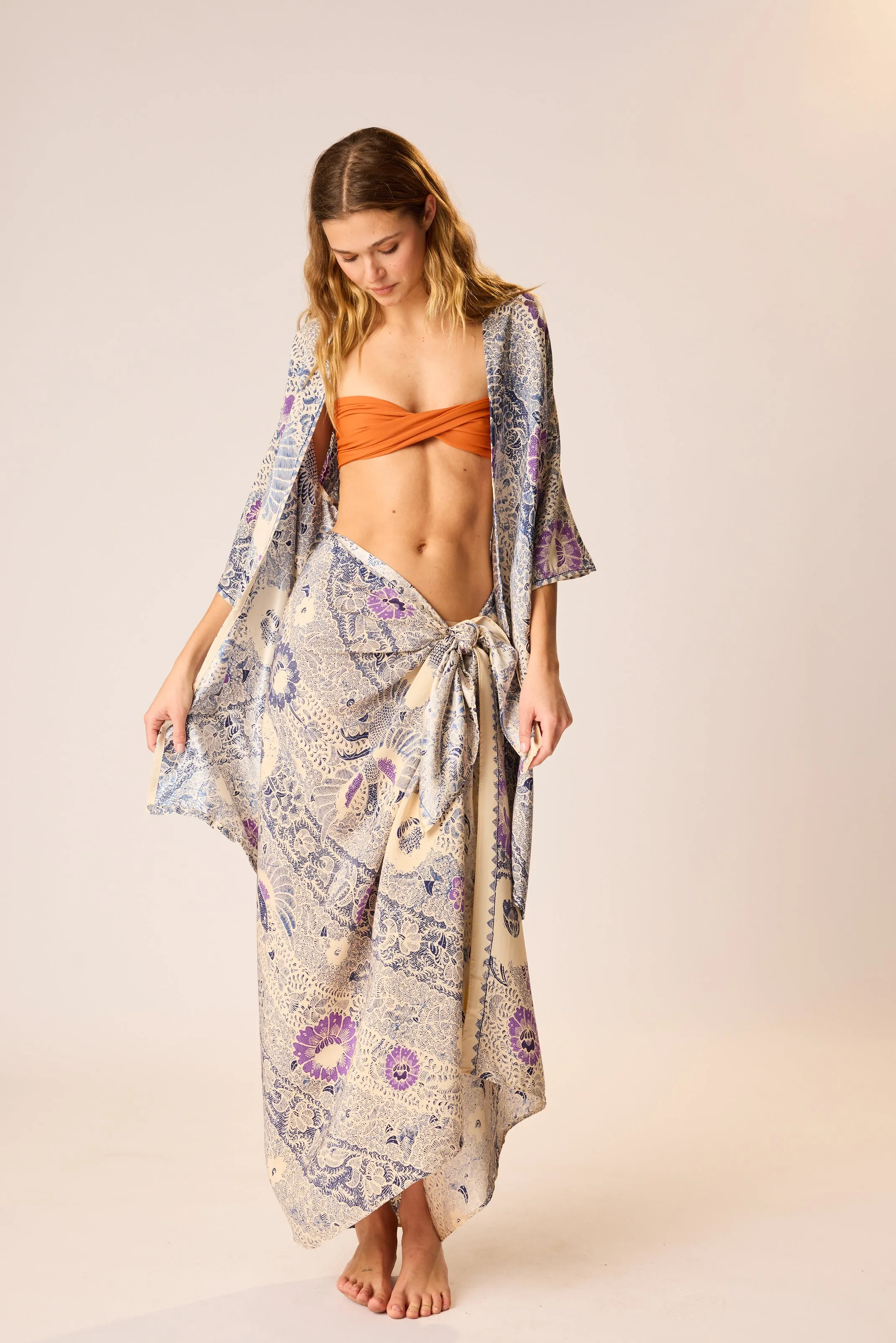 Natalie Martin ♥️ MOTHER LENNON KIMONO