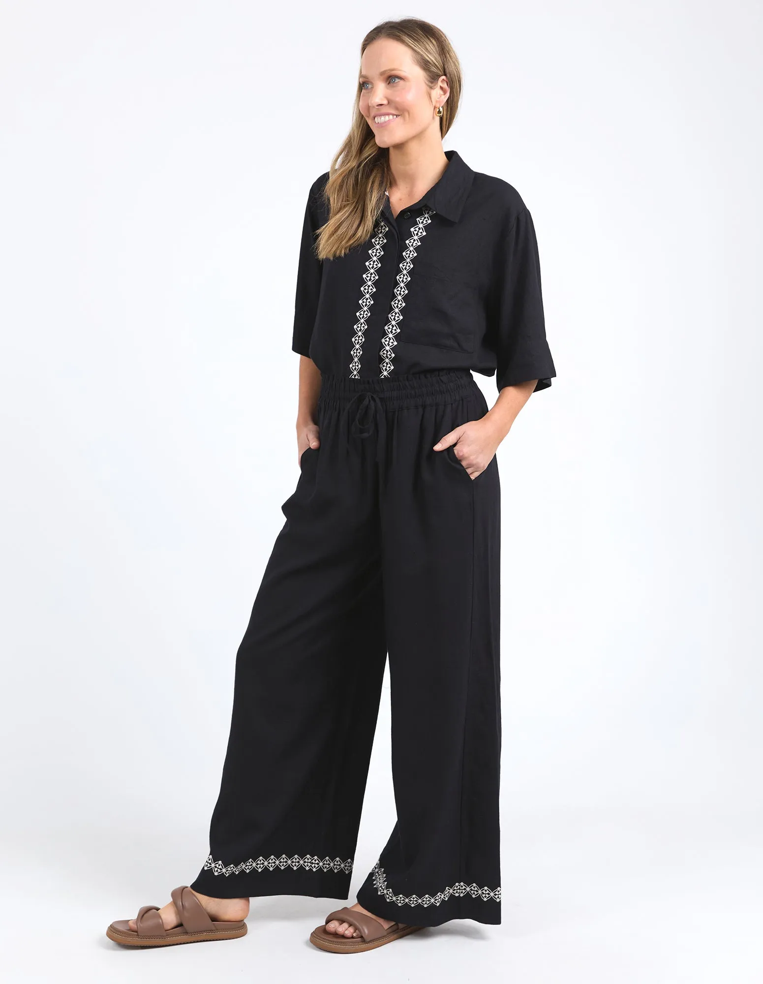 NINA EMBROIDERED PANT || BLACK