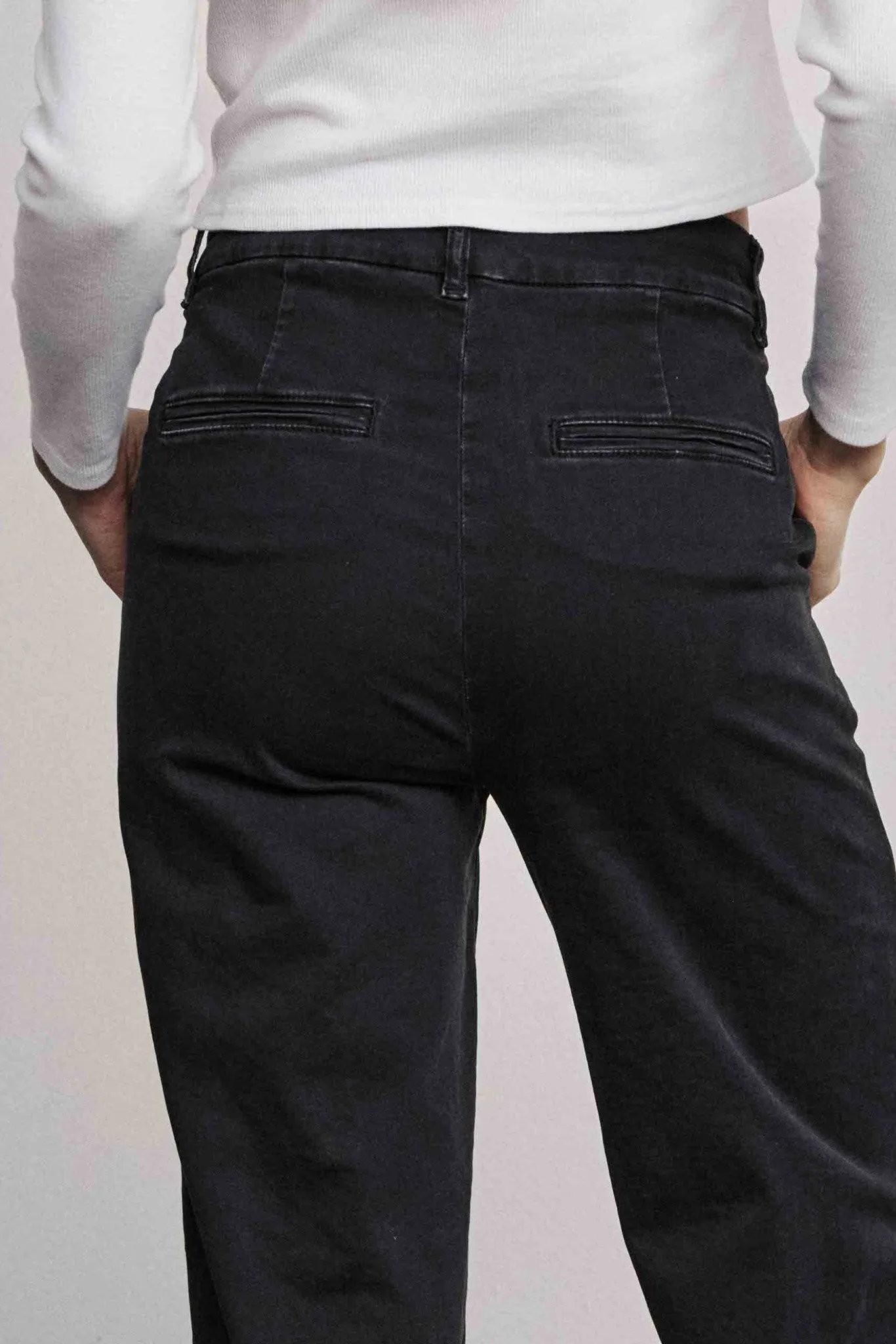 NUAMBER PANTS LONG BLACK - Caviar
