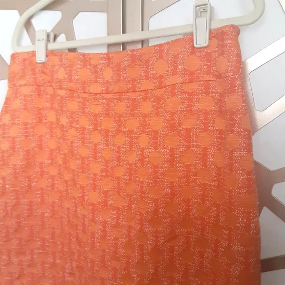 NWOT REAL CLOTHES Orange Mod print pencil skirt