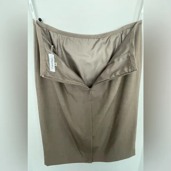 NWT Calvin Klein Size 6 Oatmeal Pencil Skirt
