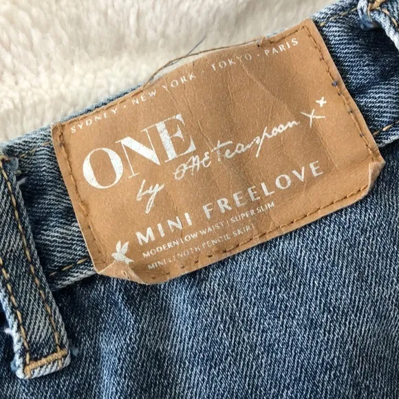 One Teaspoon Mini Freelove pencil skirt