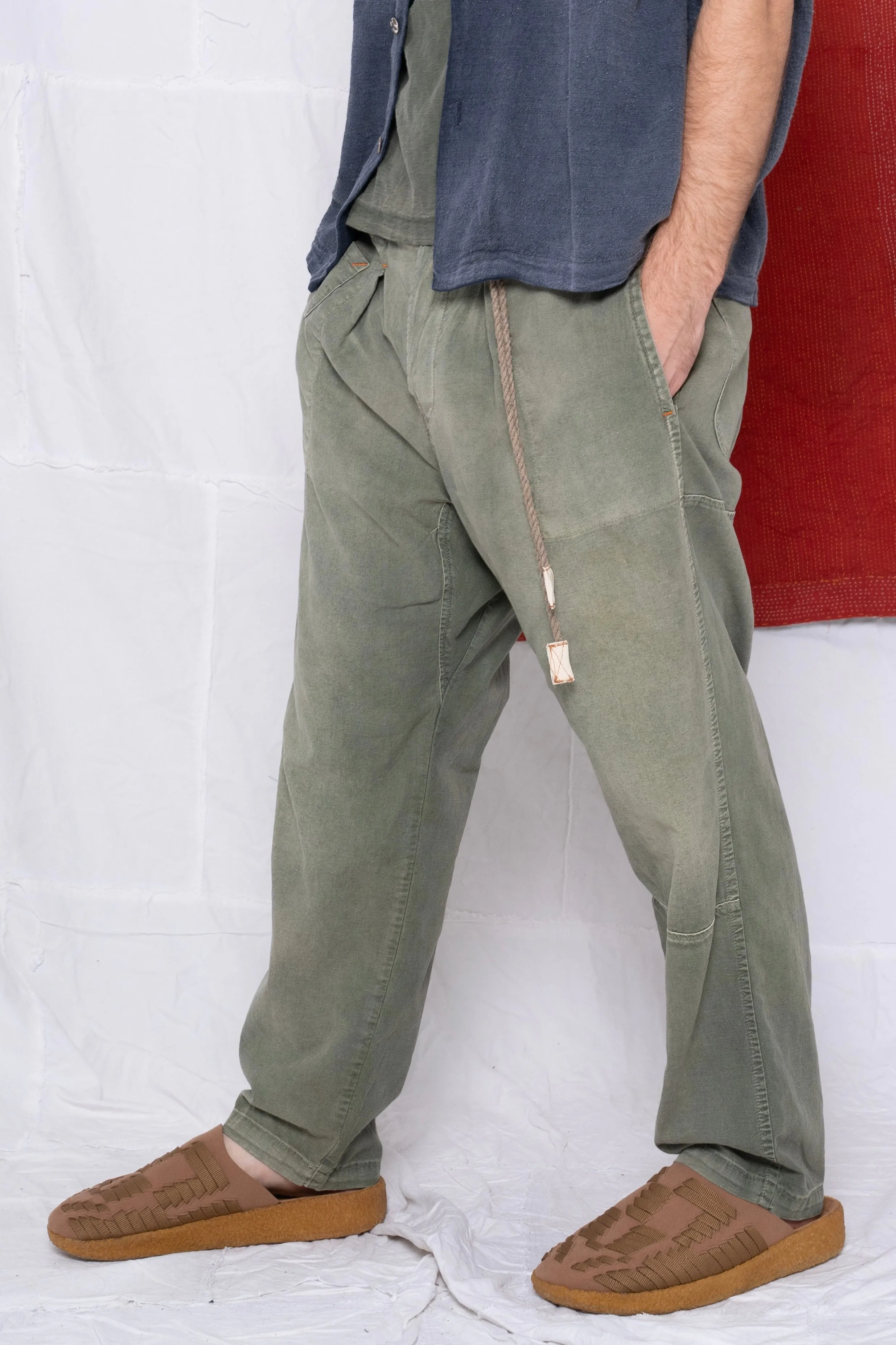 P65 Farmer Pleated Pants Hemp & Organic Cotton Sunfaded Olive Army