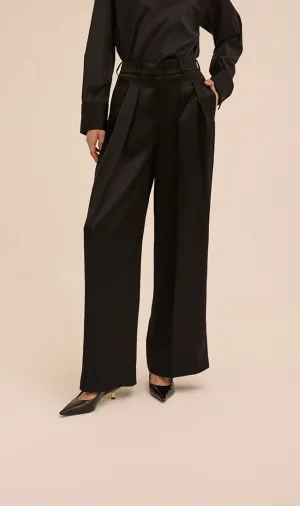 Pleated Wide Leg Trouser