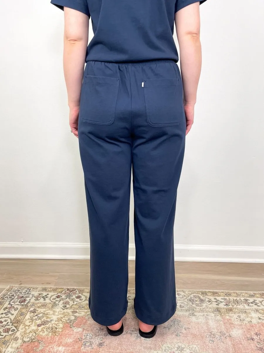 Seamed Wide Leg Pant in Dark Navy