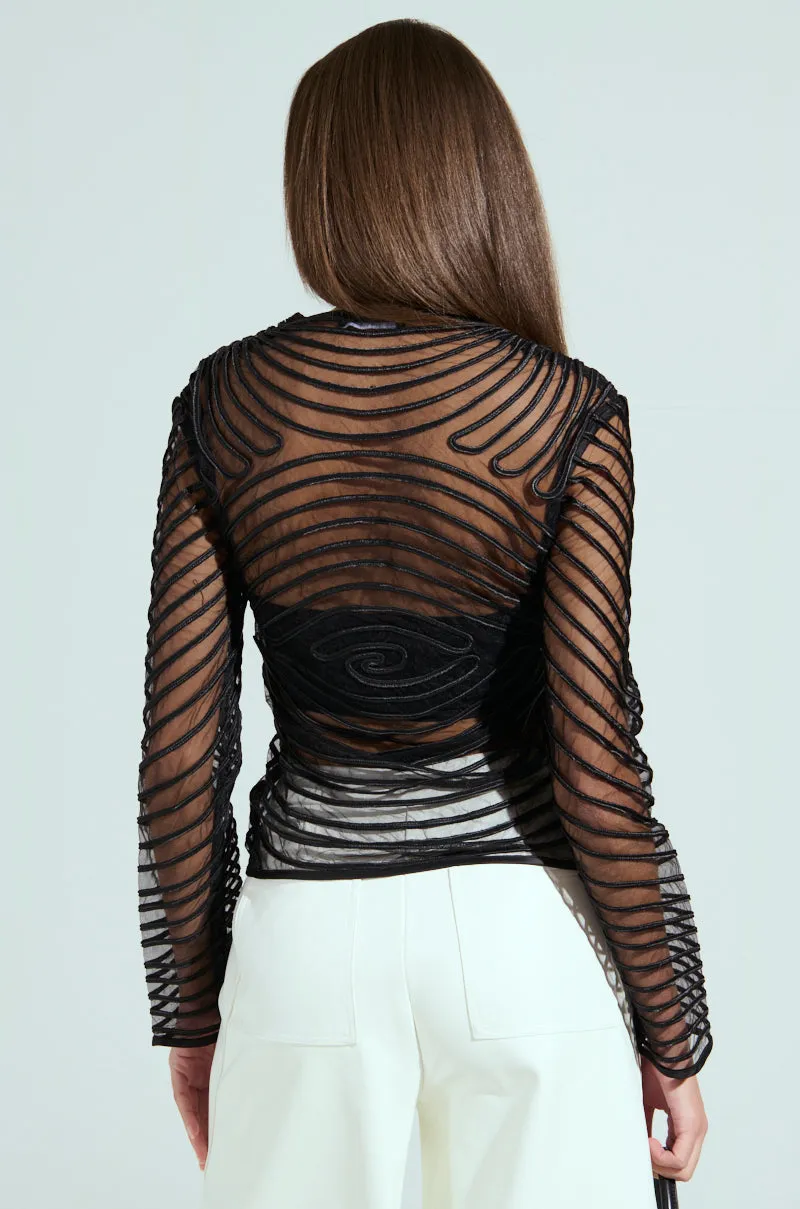 SEDUCTION & BEAUTY STRUCTURED BLOUSE