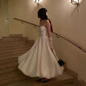 Sexy A Line Satin Short Wedding Dresses Sweetheart Sleeveless Elegant Pricness Bride Bridal Dress Brides Party Gown