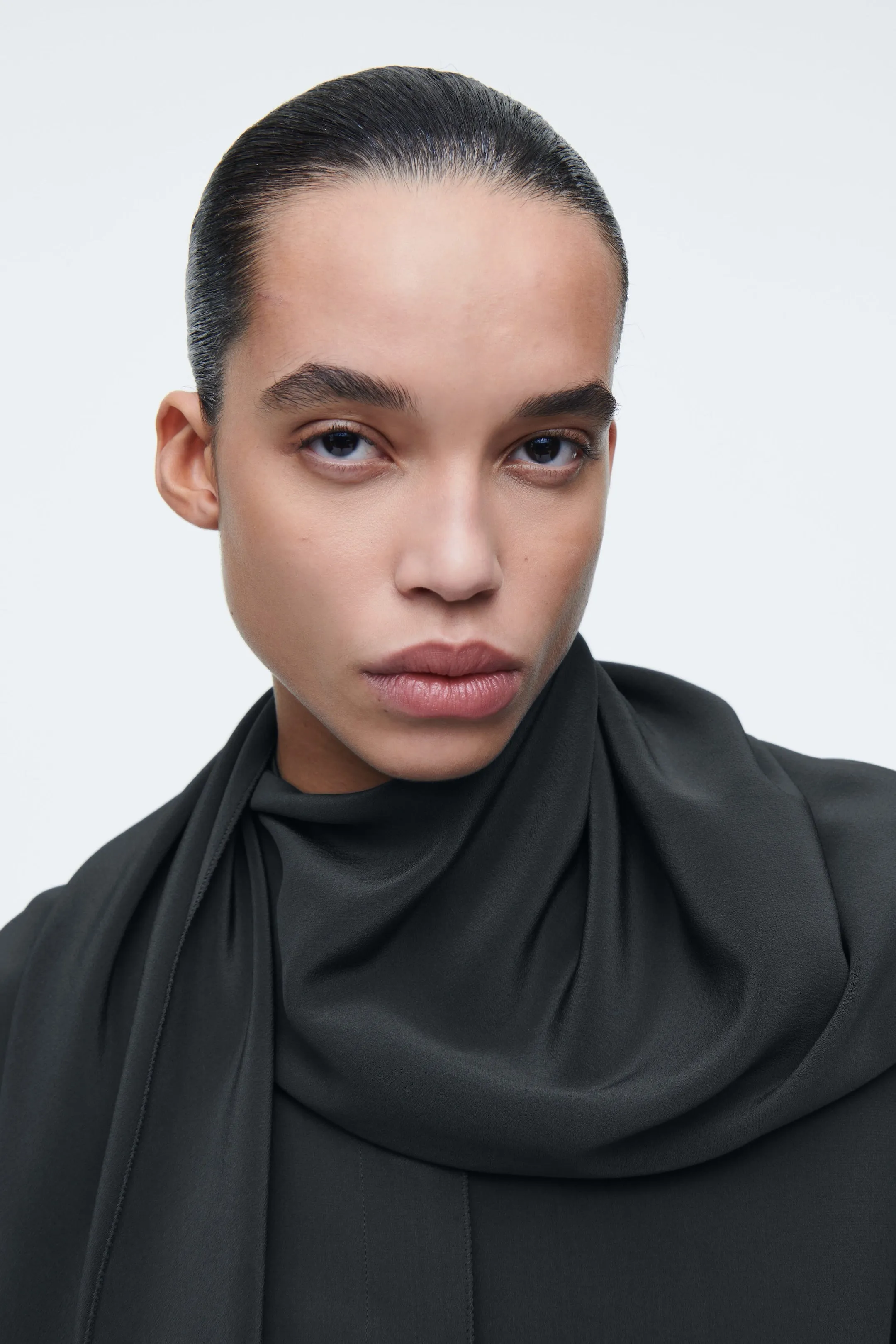 Silk scarf-detail shirt