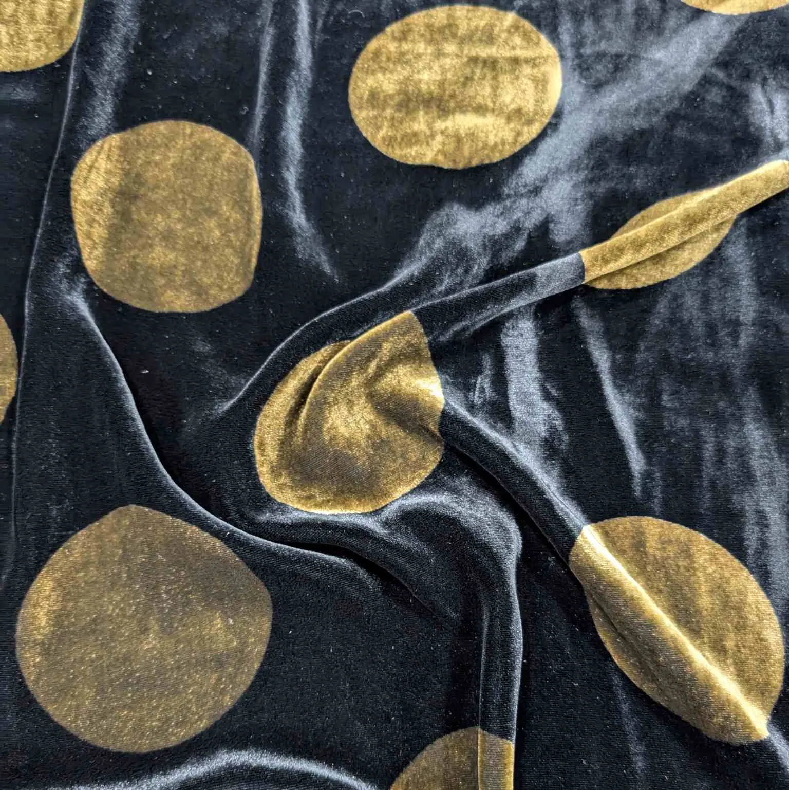 Silk Velvet, Orb