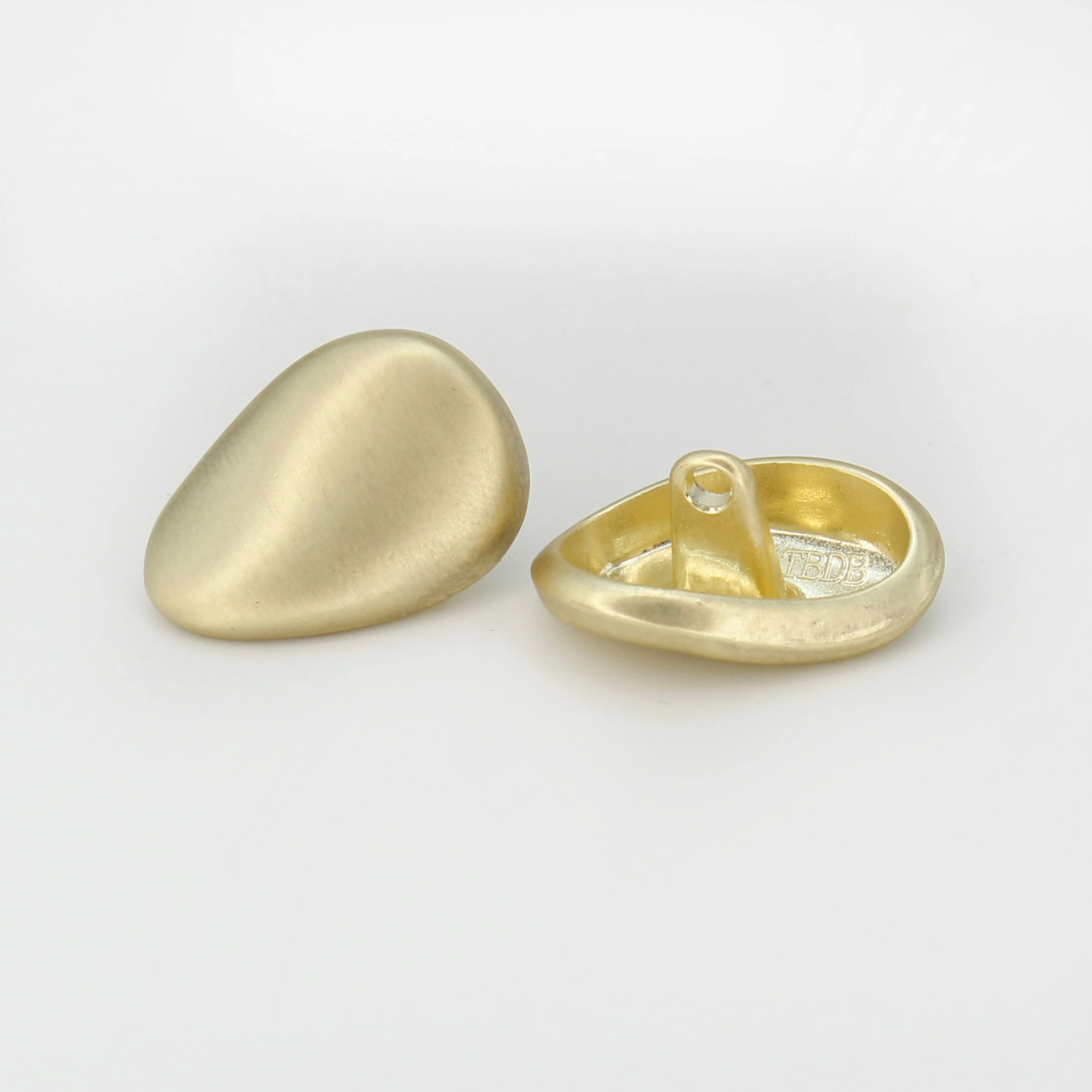 Teardrop-Shaped Metal Button (Pack of 8 Buttons)