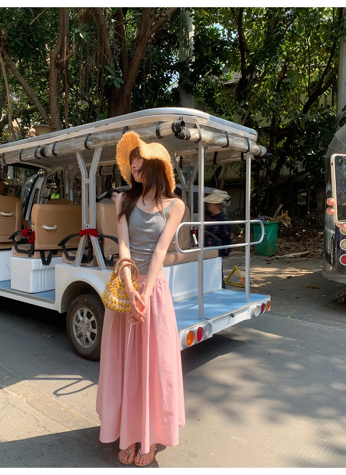 Wide waist swing A-line skirt