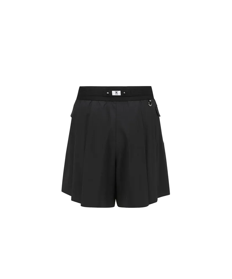 Women's SM Pleated Half Pants - Black