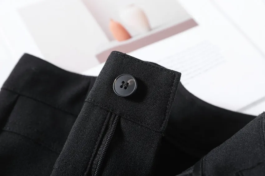 Women's Solid Wide-Leg Pleated Trousers for a Chic Look