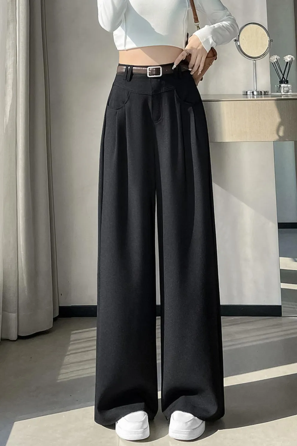 Women's Solid Wide-Leg Pleated Trousers for a Chic Look