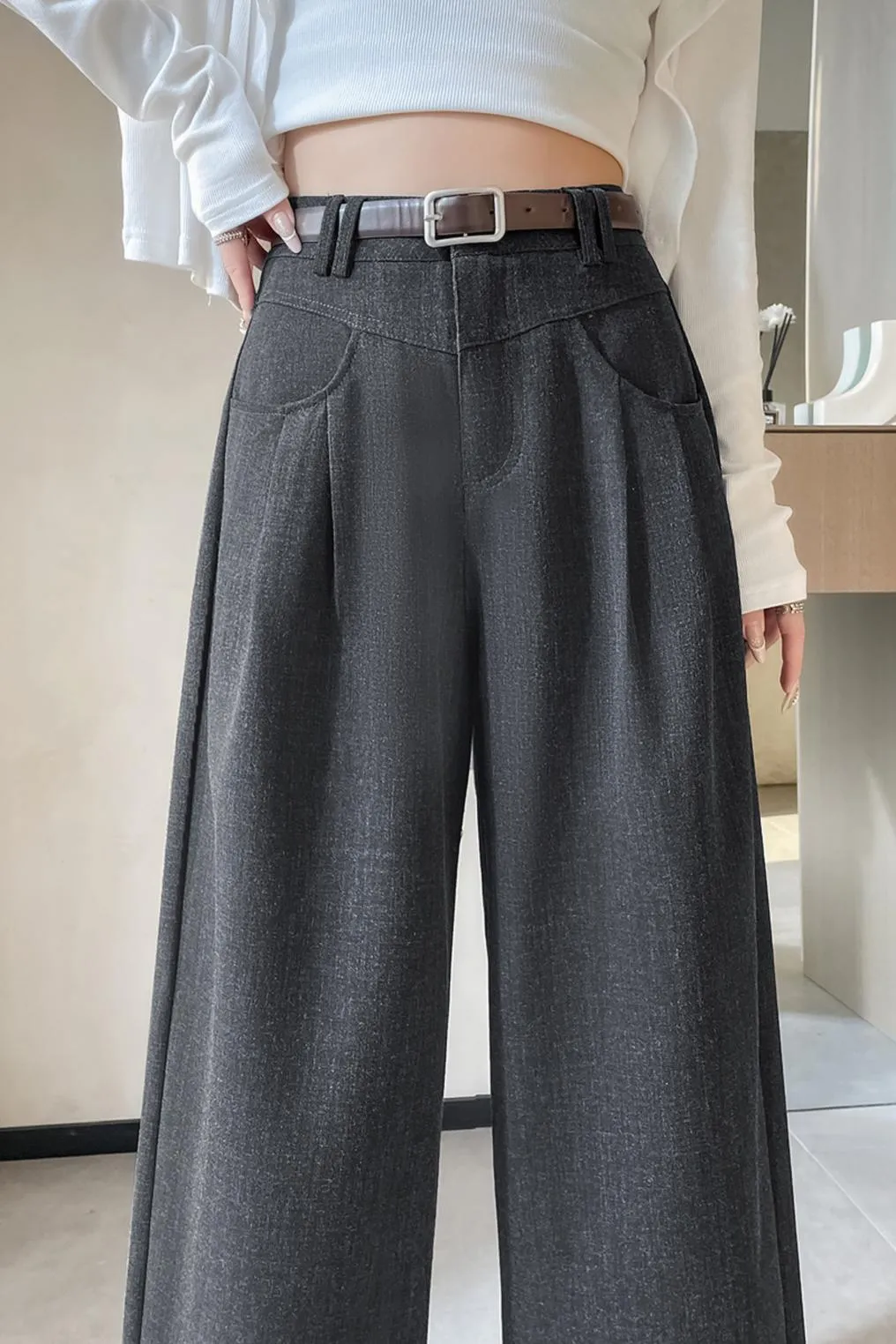 Women's Solid Wide-Leg Pleated Trousers for a Chic Look
