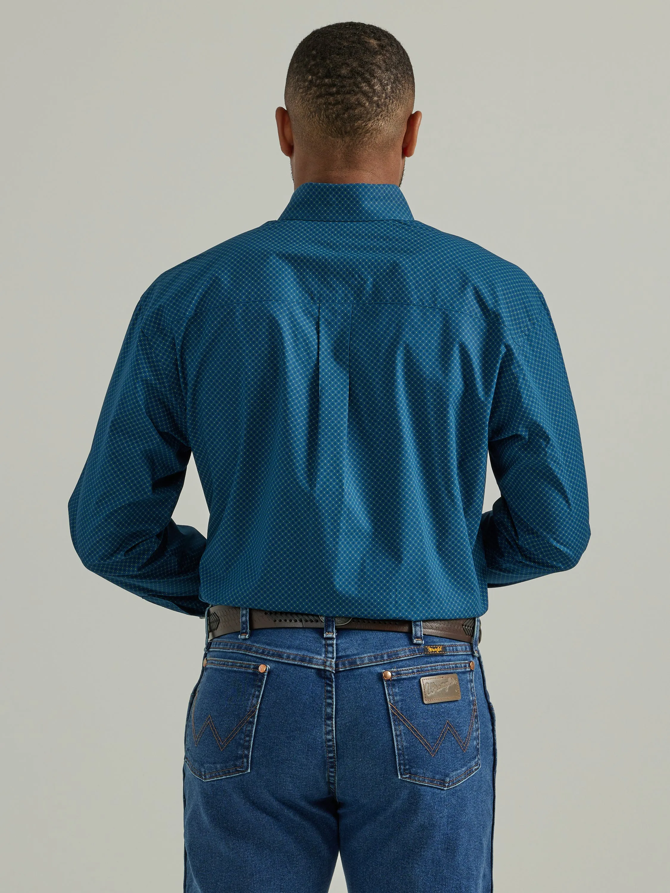 Wrangler Men's George Straight Long Sleeve 2 Packets Blue Shirt